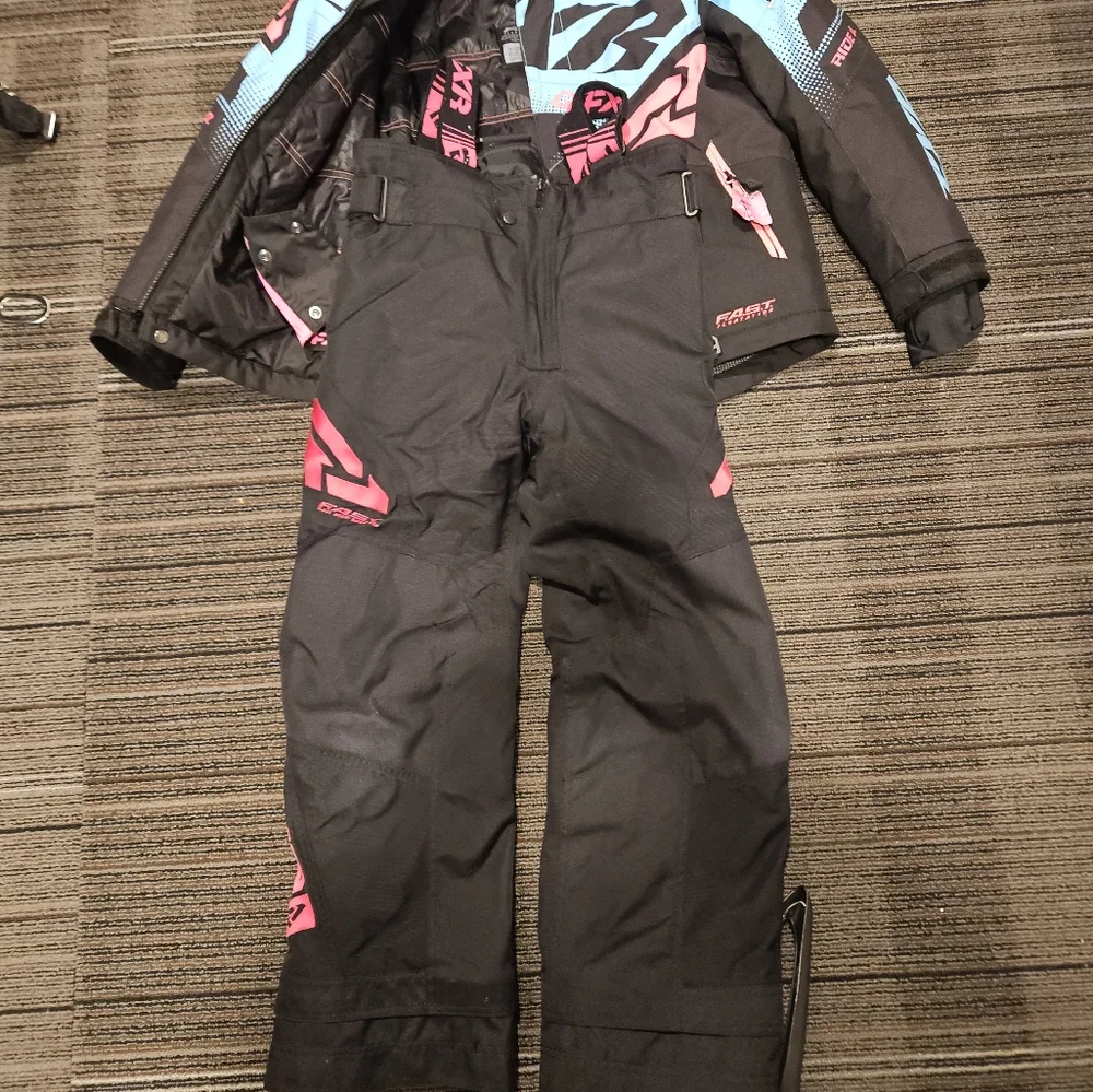 Girls FXR snowmobile F.A.S.T - Picture 5 of 7